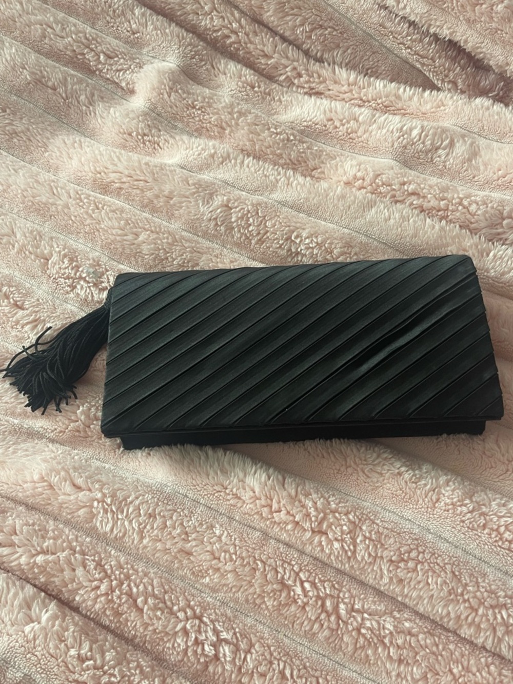 Le Regale Black Pleated Evening Clutch with Tassel & Shoulder Strap